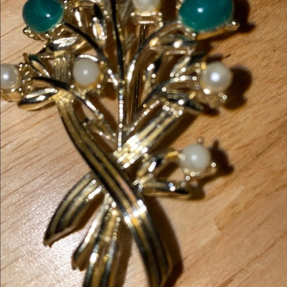 Vintage Sarah Coventry‎ Brooch Green Pearl Stones